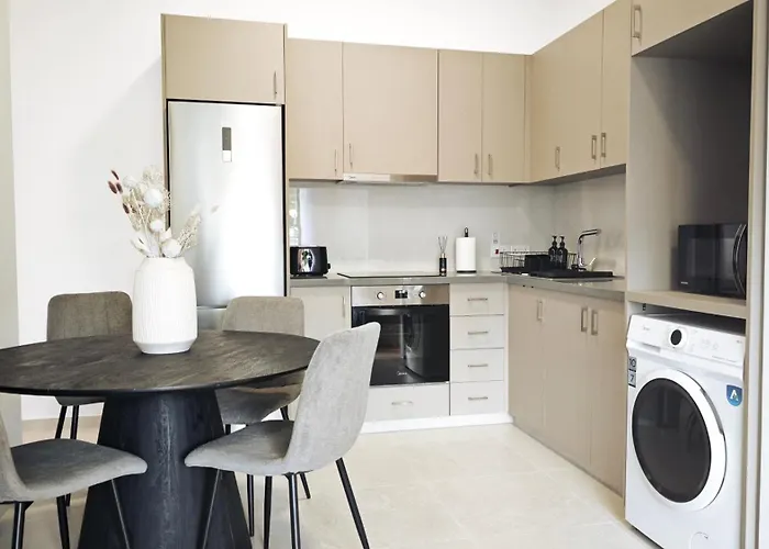 And Sea 12 Apartment *